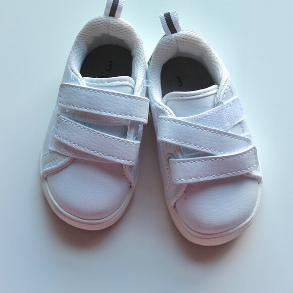 Baby White Sneakers NEw - Picture 1 of 2